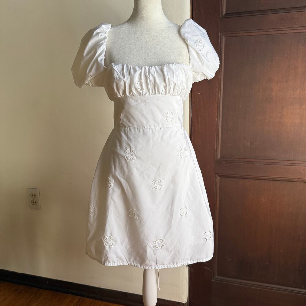 ZARA | White Eyelet Puff Sleeve Lace Up Back Mini Dress | Large